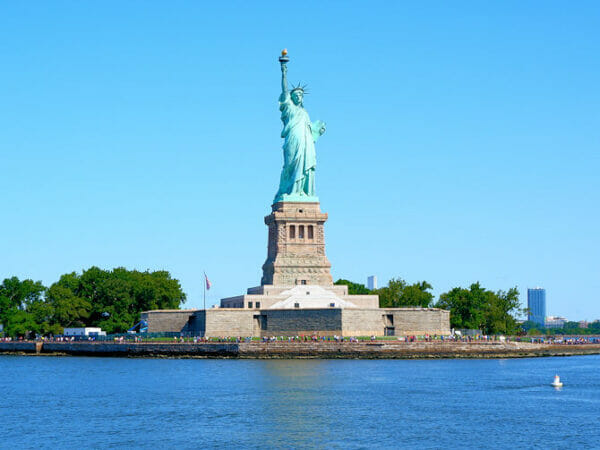 landmark cruise