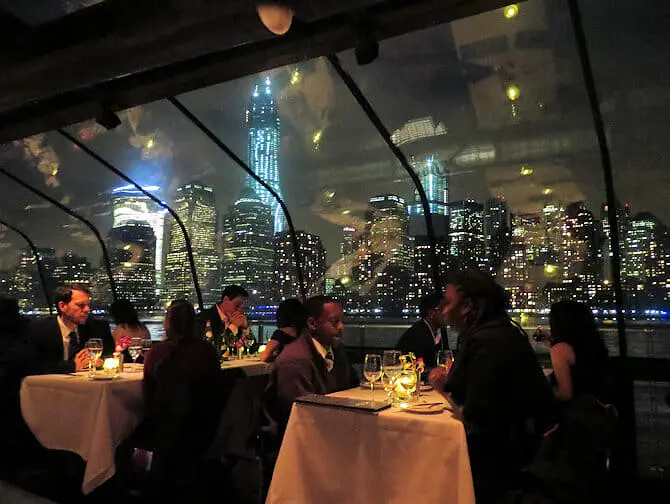 Bateaux Diner-Croisiere a New York - Passagers