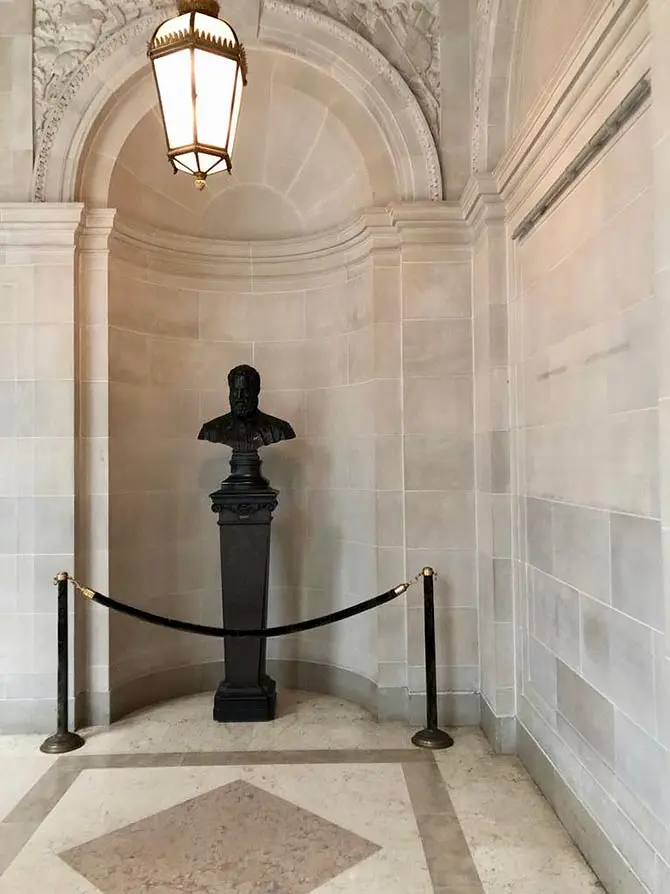 Frick Collection à New York - Buste