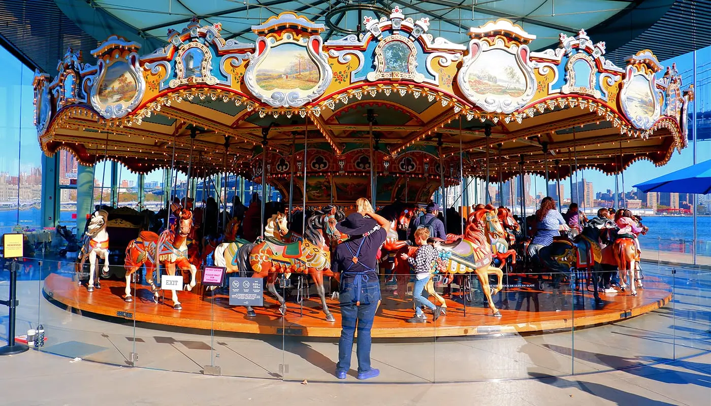 Jane's Carousel à Brooklyn - Le Carrousel