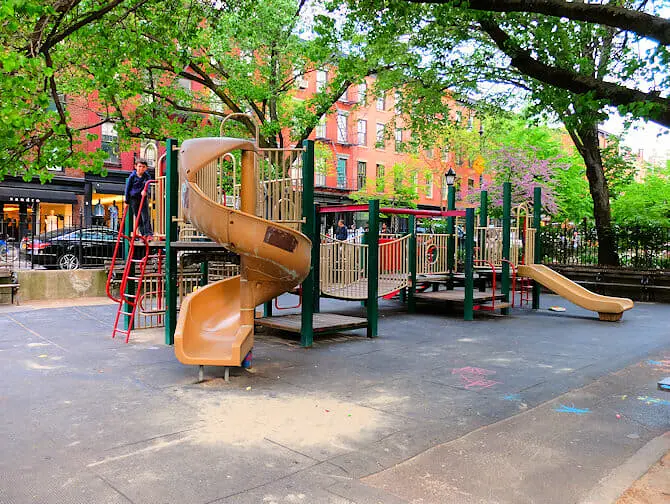Aires de jeux à New York - Bleecker Street Playground