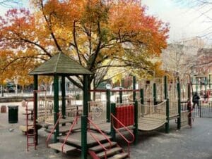 New York Bleeckerstreet Playground 300x253