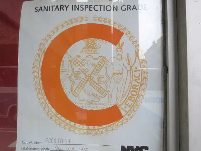 Hygiène en Restauration à New York - Restaurant affichant un C à New York