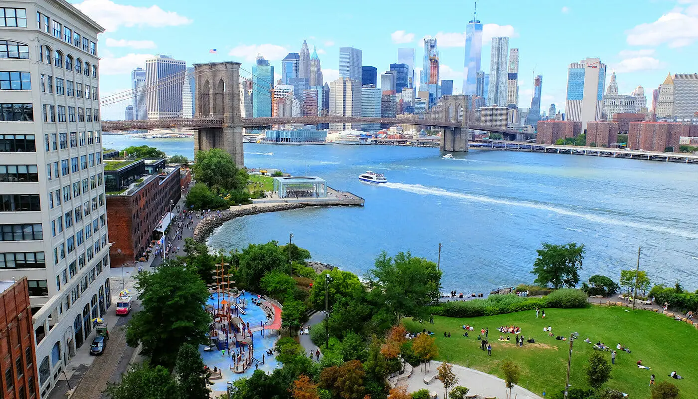 Aires de jeux à New York - Main Street Playground