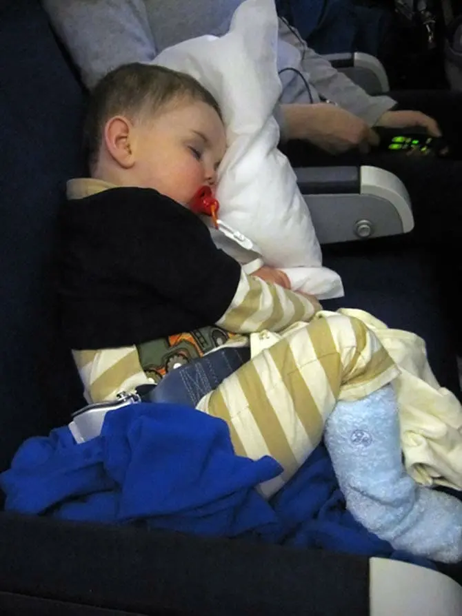 Voyager en avion à New York avec des bébés et des enfants - Bébé