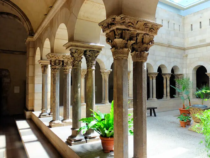 Le Met Cloisters à New York - Architecture