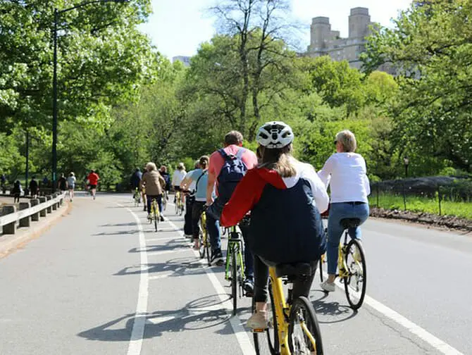 Visite guidée de Central Park à vélo avec guide français - Balade