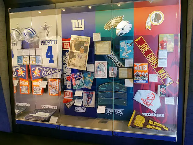 NFL Experience Times Square - Objets exposés
