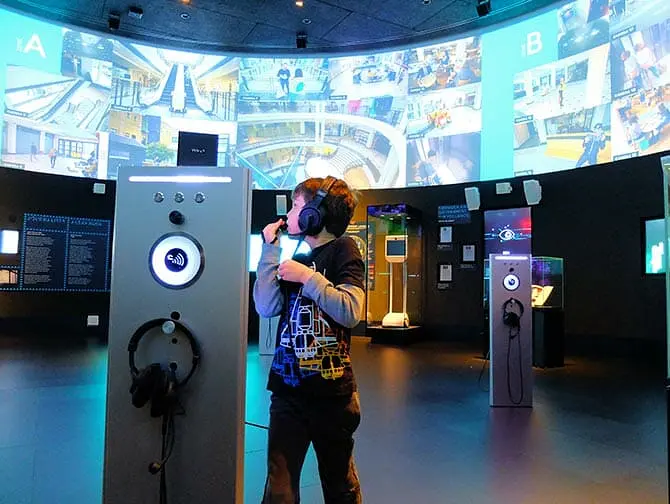 SPYSCAPE musée de l’espionnage à New York - Surveillance