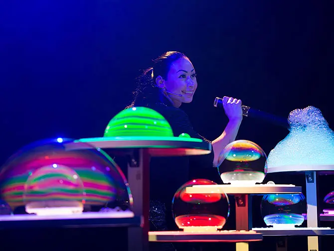 Billets pour Gazillion Bubble Show à Broadway - Bulles impressionnantes