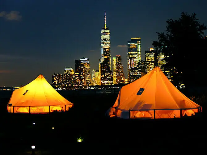 Que faire sur Governors Island - Tentes de nuit