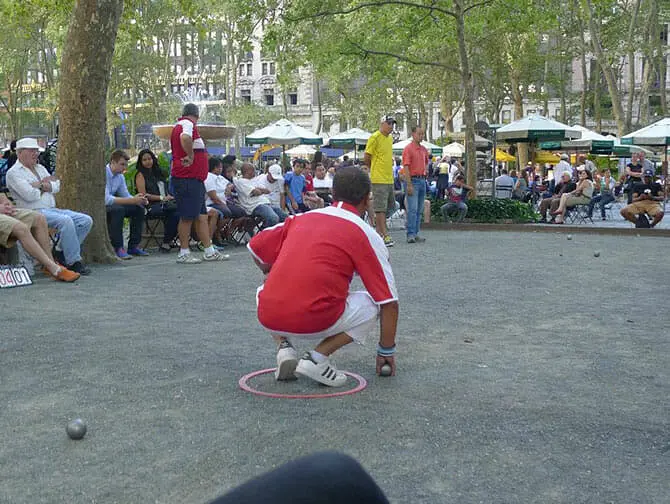 Pétanque à New York - bouliste