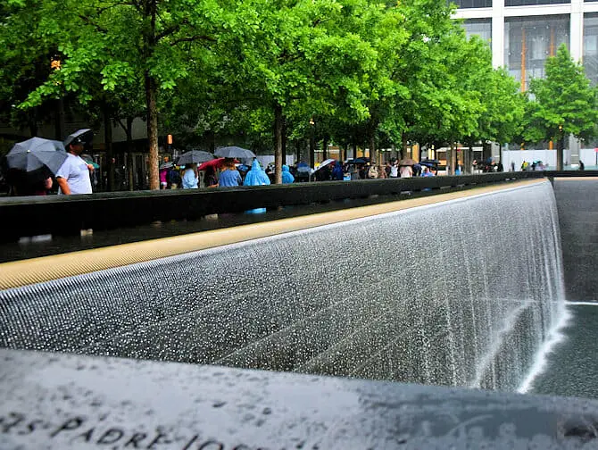 La pluie à New York - 911 Memorial