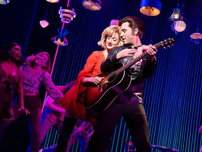 Billets pour A Beautiful Noise: The Neil Diamond Musical à Broadway - Musique