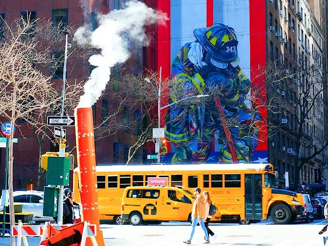 Fumée dans les rues de new york - Rue