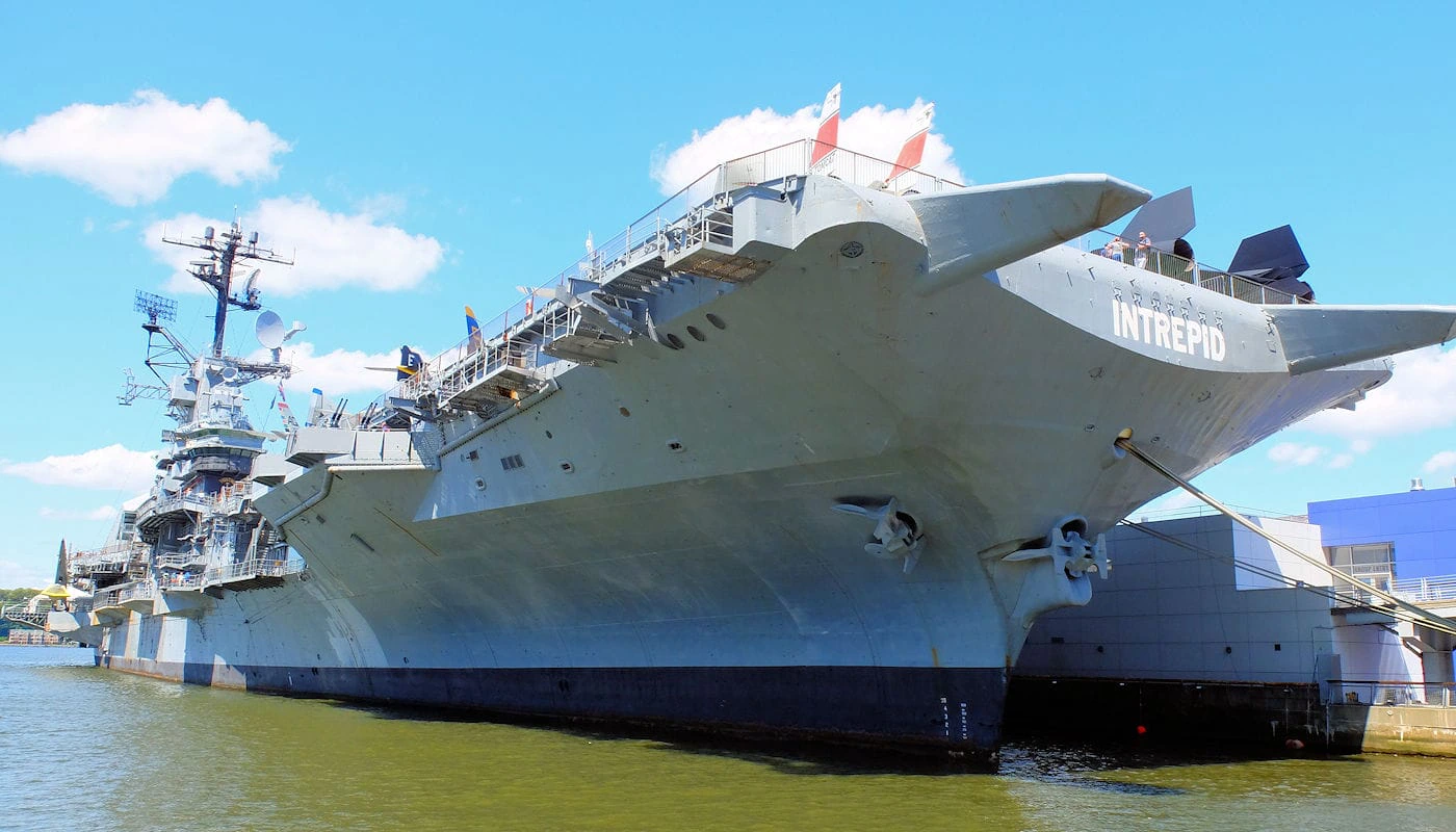 Meilleurs musées à New York - Intrepid