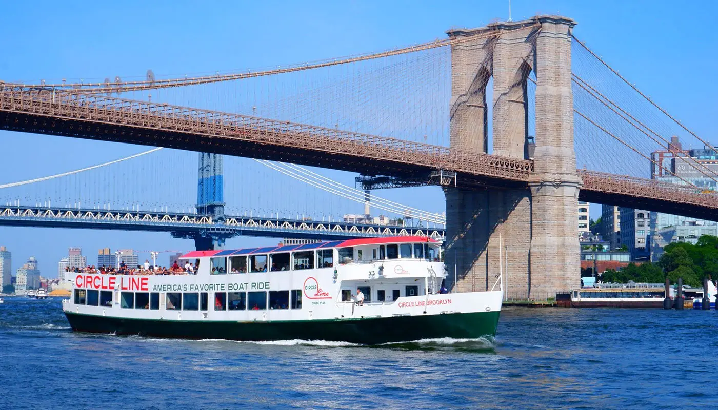 Itinéraire de 5 jours à New York – Faire une excursion en bateau pour découvrir les points forts depuis l'eau