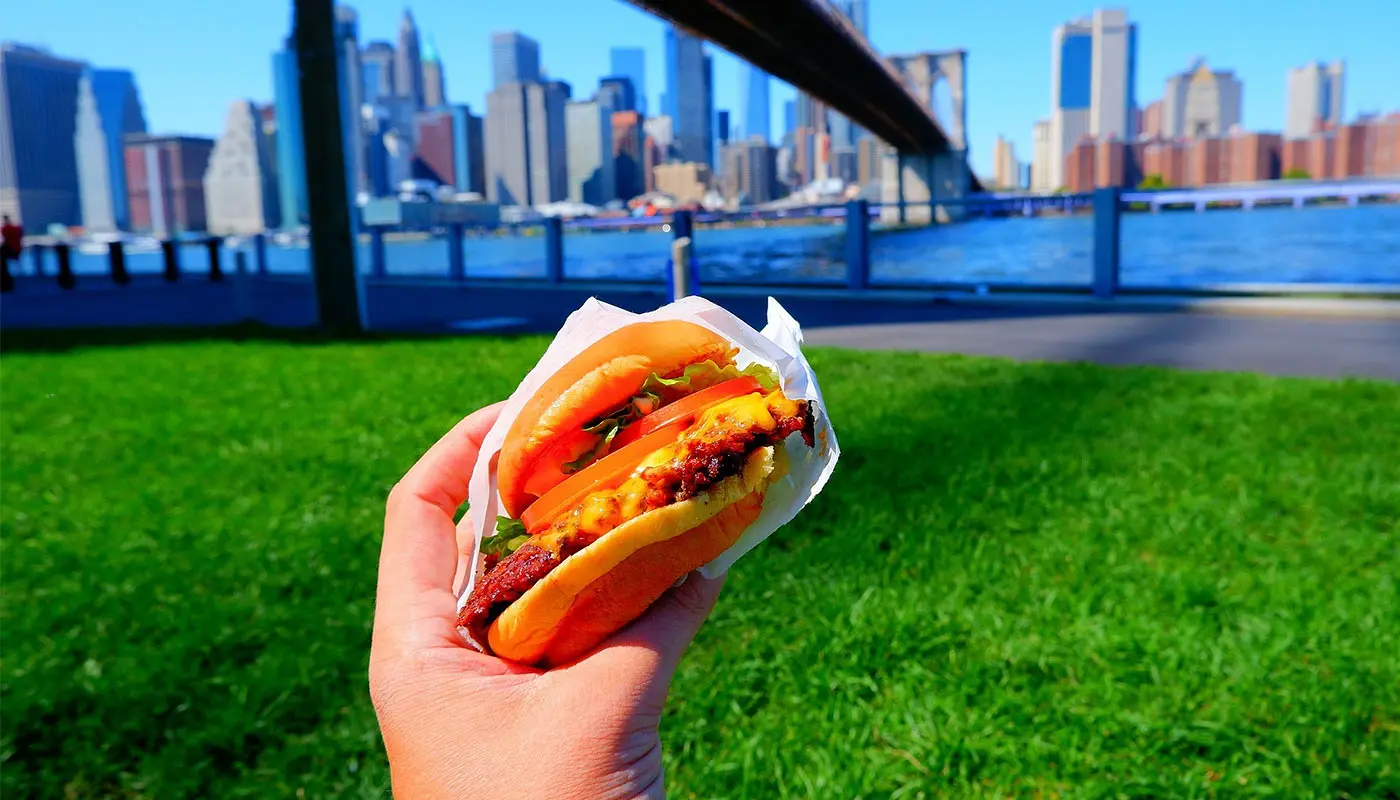 Shake Shack à New York - Un burger de Shake Shack