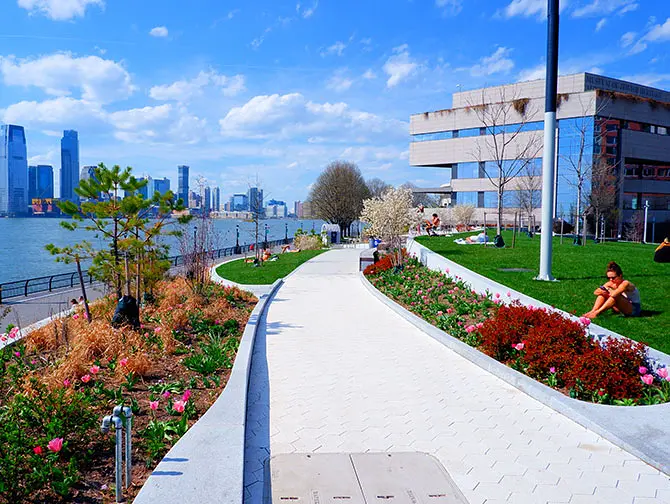 Battery Park à New York - Robert F. Wagner Jr. Park
