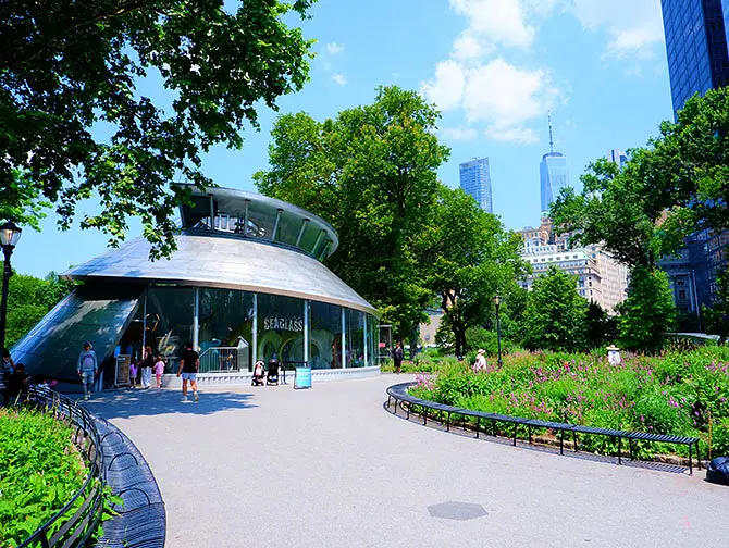 Battery Park à New York - Promenade dans le parc