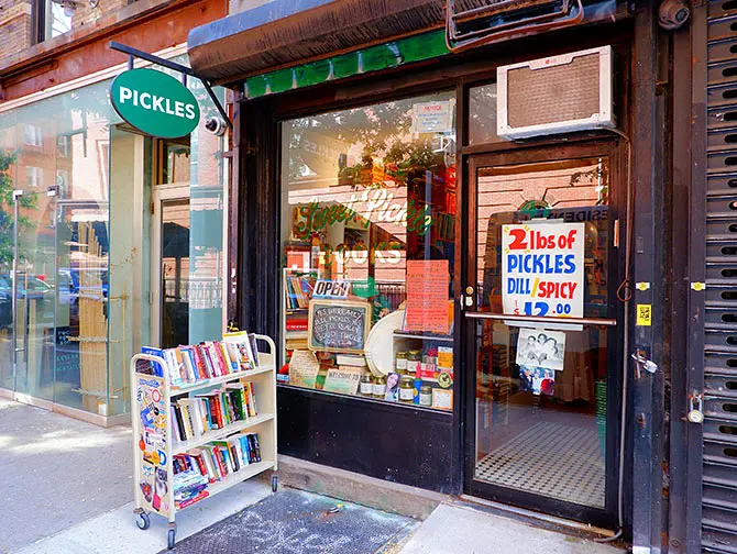 Librairie &agrave; New York - Sweet Pickle Bookstore