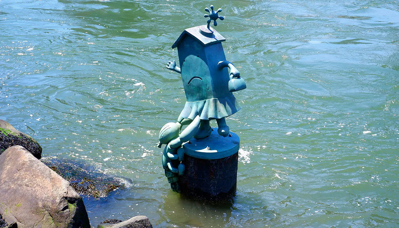 Itinéraire piéton à Roosevelt Island à New York - Vue de l’itinéraire pédestre